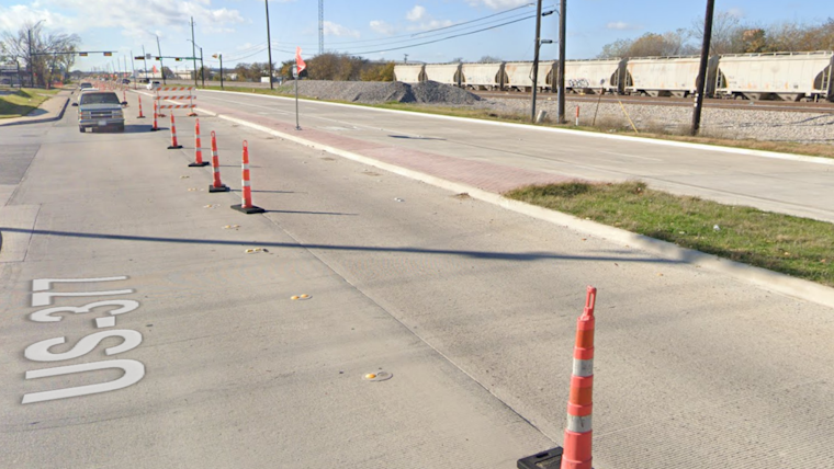 Rail Disruption in Roanoke, Train Derailment Causes Traffic Delays and Road Closures on Hwy 377