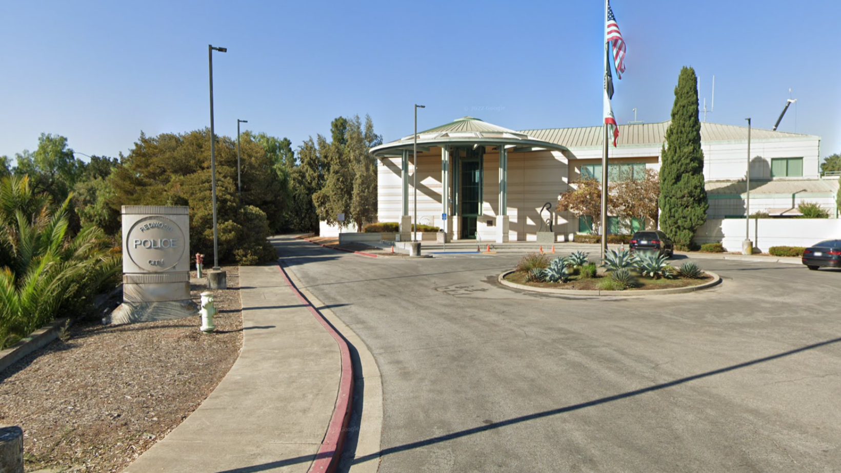 Redwood City Police Department Emergency Lines Down, 911 Remains