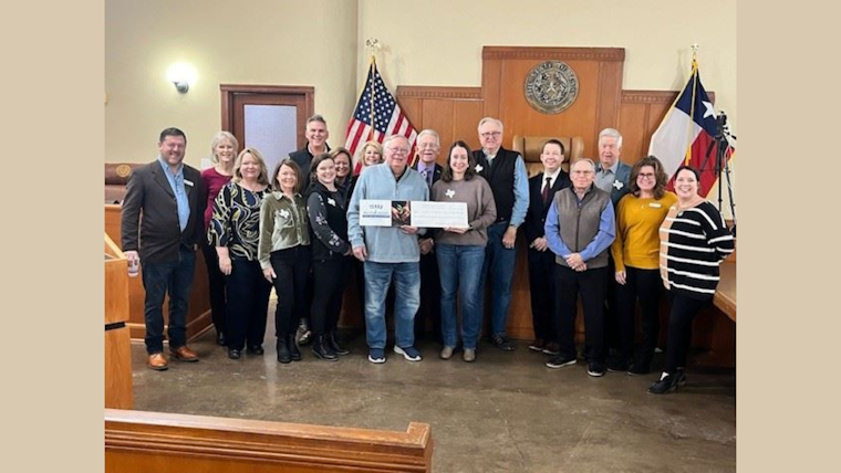 Rockwall County Master Gardeners Reap Acclaim with $169K Symbolic Check for Volunteer Efforts