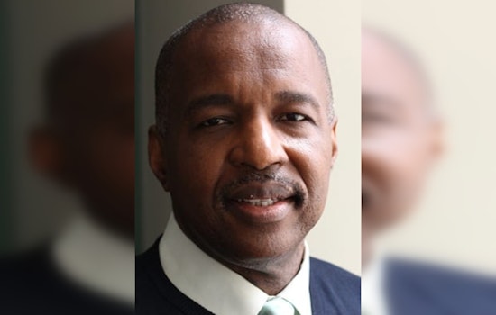 Roger Smith to Resign as Phoenix's First Police Oversight Director Amid Legislative Restrictions