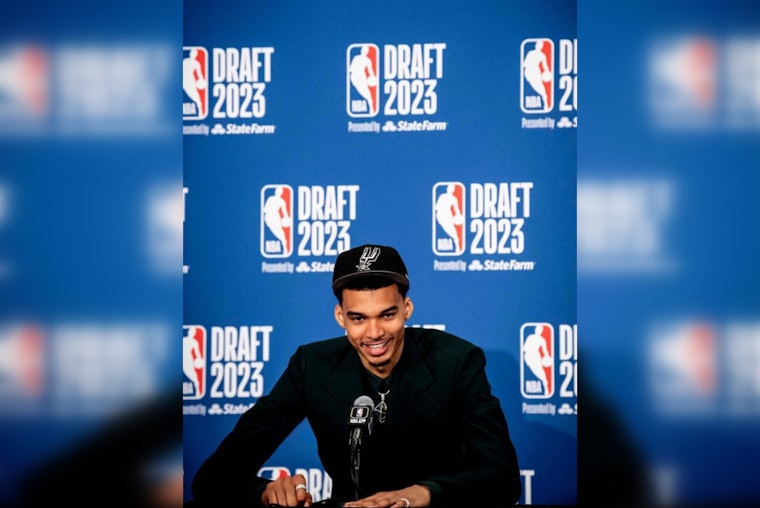 Rookies Wembanyama, Holmgren Spark Contention for NBA's Top Newcomer in Thunder-Spurs Clash