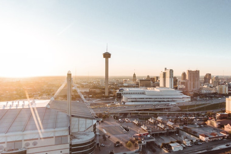 San Antonio Basks in Sunshine with Calm Breezes Following Cloudy Start, Comfortable Week Ahead