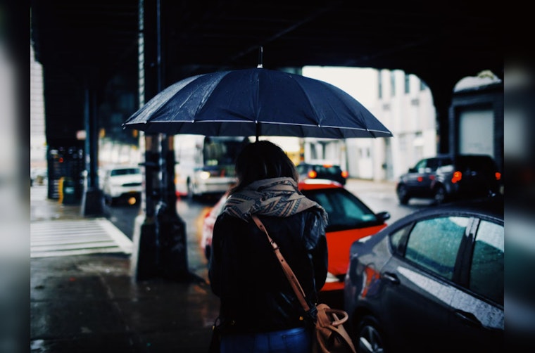San Antonio Faces Showers and Fog as Residents Weather Wintry Conditions