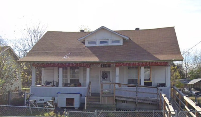 San Antonio firefighters extinguish East Side blaze, Rescue 5 pets, and Report no injuries