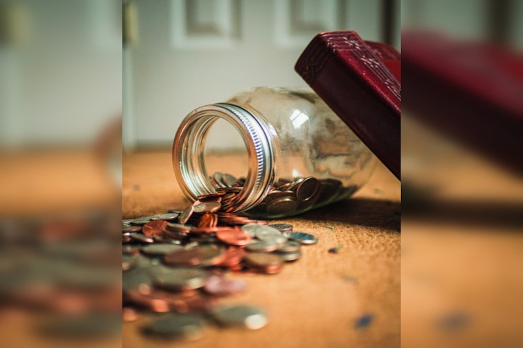 San Antonio Students Eligible for $2,500 Tax Deduction on Student Loan Interest Amid Repayment Restart