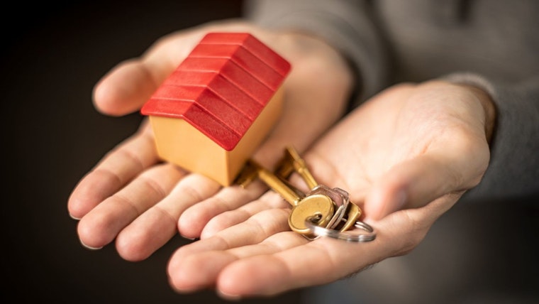 San Diego County Launches Homeshare Pilot to Aid Homeless Seniors Amid Surging Crisis