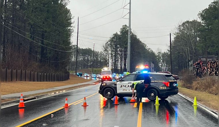 Serious Injuries Reported in Kennesaw Car Crash, Baker Road Shut Down for Investigation