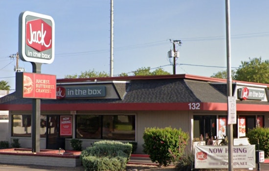 Shirtless Man Arrested in Phoenix, After Assaulting Jack in the Box Manager and Injuring Officers