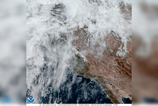Southern California Set for Weekend of Strong Santa Ana Winds, NWS Advises Caution