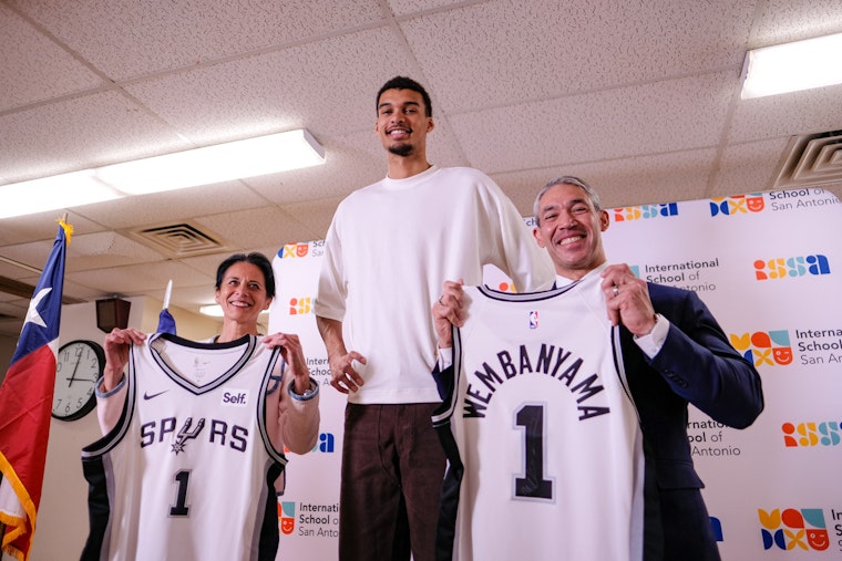 Spurs Star Victor Wembanyama Celebrates San Antonio School's French Language Program Accolade