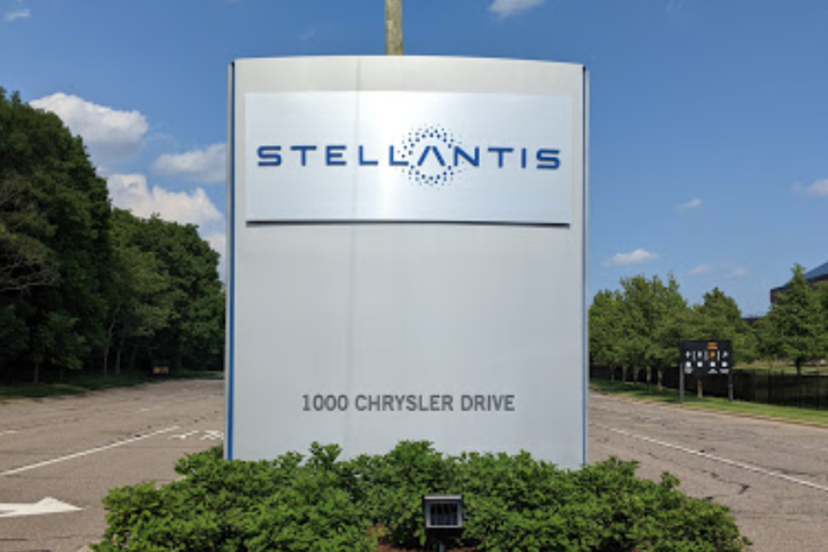 Stellantis Cuts 539 Supplemental Workers Amid Electrification Shift,