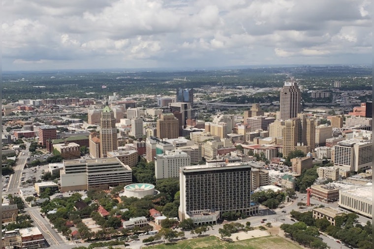 Sunny Skies and Brisk Winds Greet San Antonio Residents, Mild Weather Expected to Last