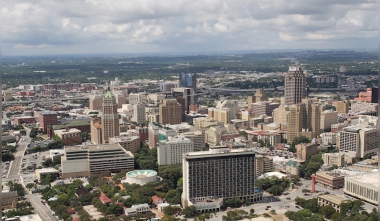 Sunny Skies and Brisk Winds Greet San Antonio Residents, Mild Weather Expected to Last