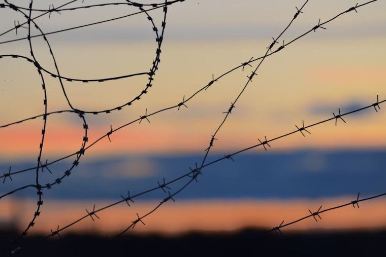 Supreme Court's 5-4 Ruling backs feds, snipping Texas' Razor Wire row in the Border Barrier Brouhaha