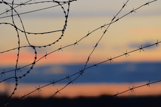 Supreme Court's 5-4 Ruling backs feds, snipping Texas' Razor Wire row in the Border Barrier Brouhaha