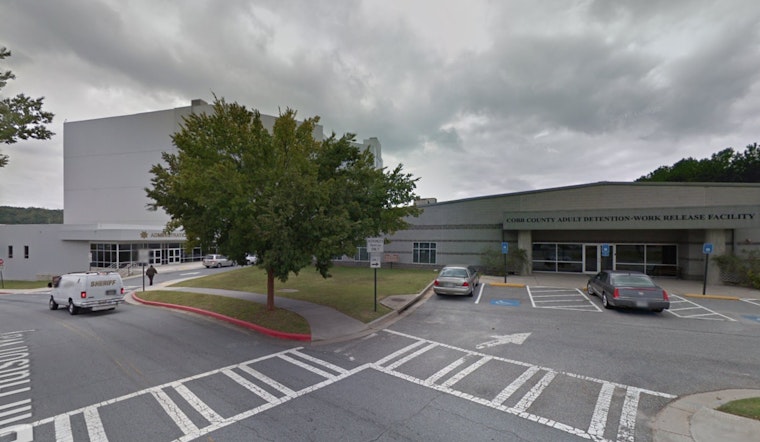 Suspected Thief's Escape Attempt Leads to Marietta School Bus Crash After Facebook Marketplace Robbery