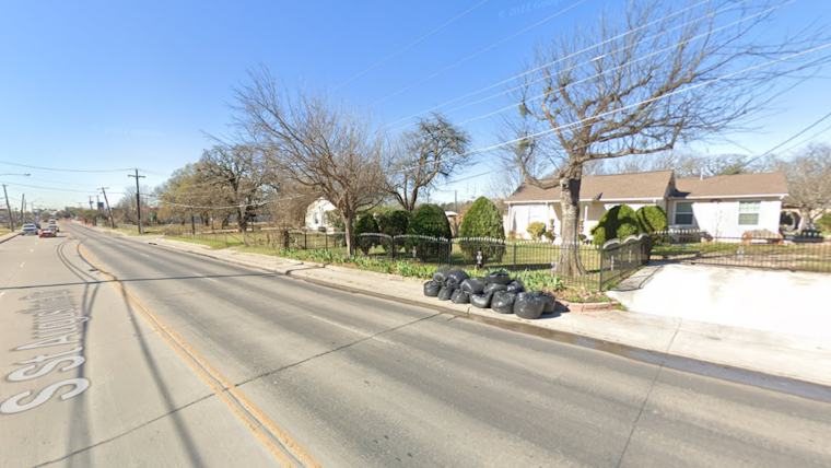 Suspects Sought in Fatal Shooting of Young Man in South Dallas Apartment