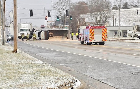 TDOT Salt Truck Drivers Face Dangers as Two Vehicles Overturn in Tennessee Amid Icy Conditions