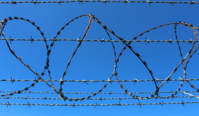 Texas Border Security Measures See Mixed Court Decisions as 5th Circuit to Revisit Buoy Dispute, Upholds State's Razor Wire Installation