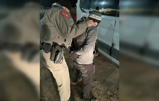 Texas Defies Biden Administration with Migrant Arrests at Border Park Amid Legal and Humanitarian Turmoil in Eagle Pass