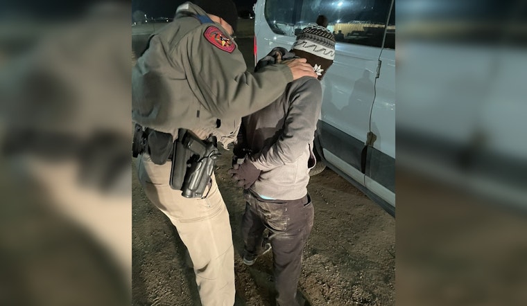 Texas DPS Detains Migrants at Eagle Pass Border Park, Defies DHS Over State Authority