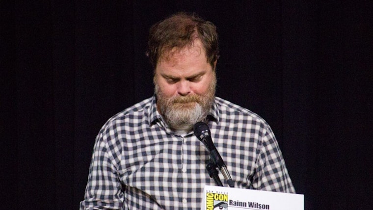 'The Office' Star Rainn Wilson Cherishes Fan's Deeply Personal Note at Portland Airport