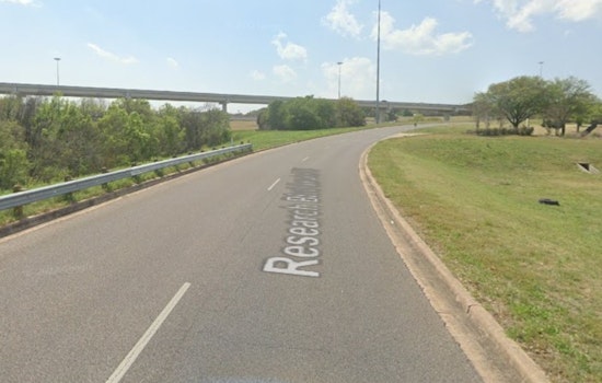 Two Fatally Injured in Single-Vehicle Crash on Research Boulevard in Austin