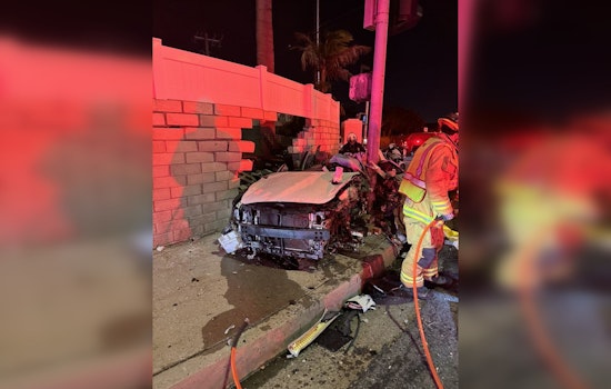 Two Trapped After Speeding Vehicle Strikes Light Pole in Huntington Beach Crash