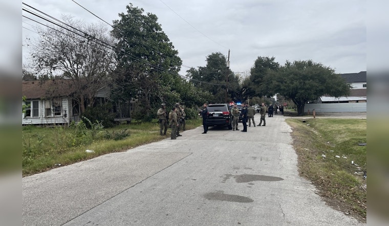 Unrelated Suspect Fires at Undercover Cops During Houston Narcotics Operation, No Injuries Reported