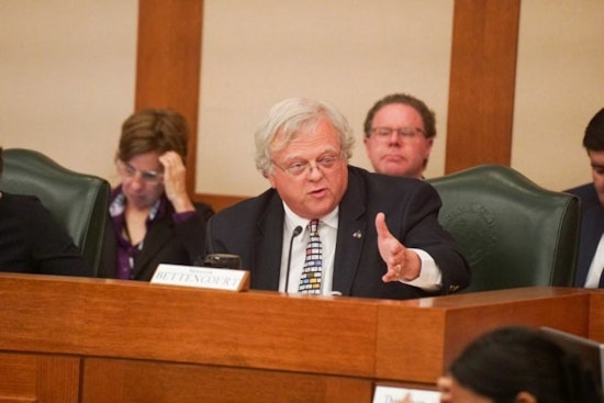 Uplift Harris Cash Assistance Program's Legality Questioned by Texas State Senator Amid Soaring Demand