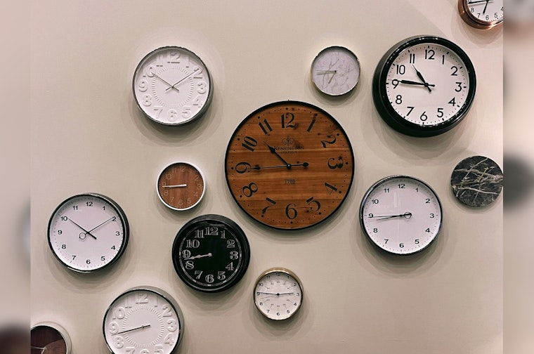 Western States Lead Charge to End Daylight Saving Time, Propose