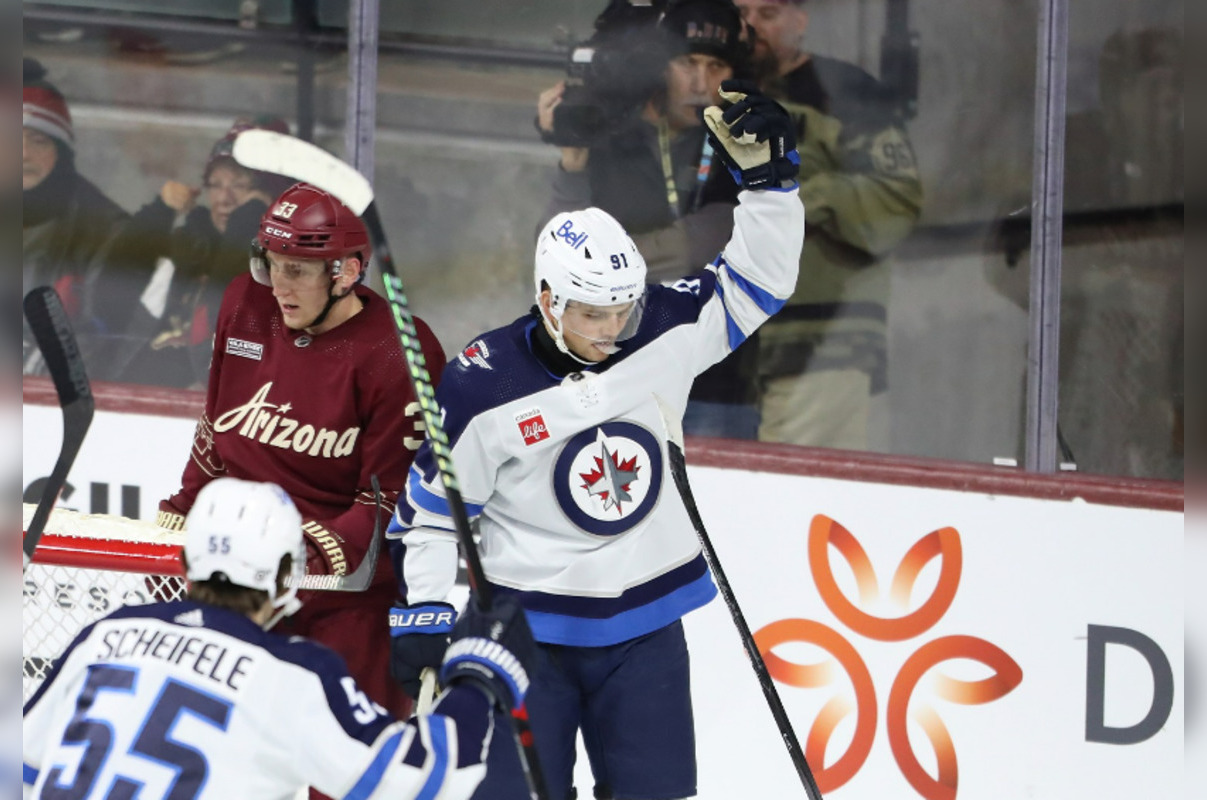 Winnipeg Jets Extend Remarkable Points Streak to 12 with 62 Victory