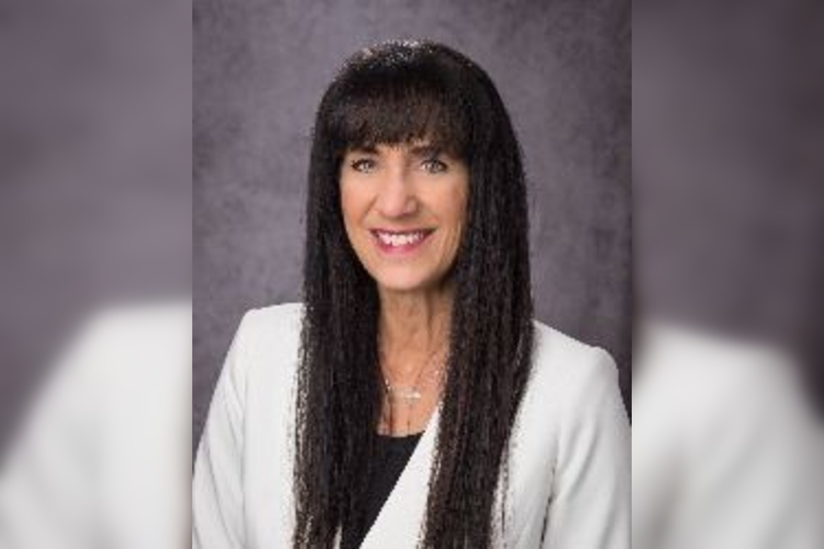 Woodbury Mayor Anne Burt Advocates for State and Federal Support to