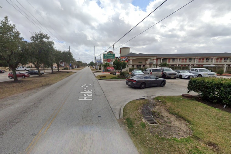 17-Year-Old Girl Found Shot to Death in Houston Apartment Complex Parking Lot, Investigation Ongoing