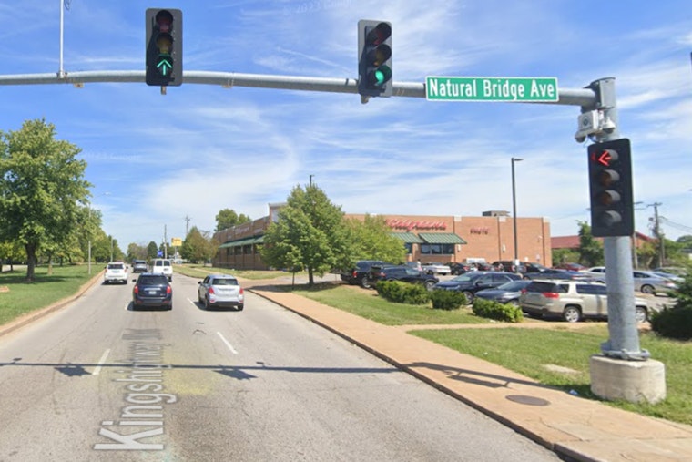 18-Year-Old Woman Grazed by Bullet on St. Louis Metro Bus, Police Seek Suspect