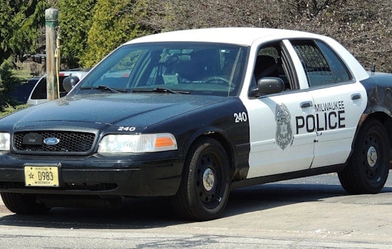 20-Year-Old Driver Dies in Hit-and-Run Collision in Milwaukee as Police Search for Suspect