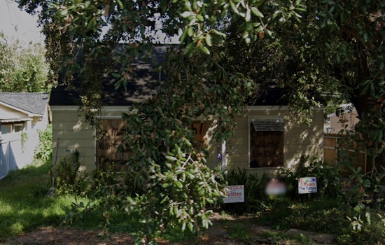 2025 Set for Civil Trial Over Fatal 2018 Houston Raid Amid New Police Indictments