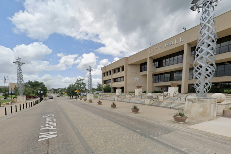Abram Street by Arlington City Hall Faces Nightly Closures for Bollard System Inspection
