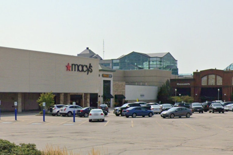 Accidental Self-Stabbing During Mayfair Mall Fight in Wauwatosa Leads to Emergency Response