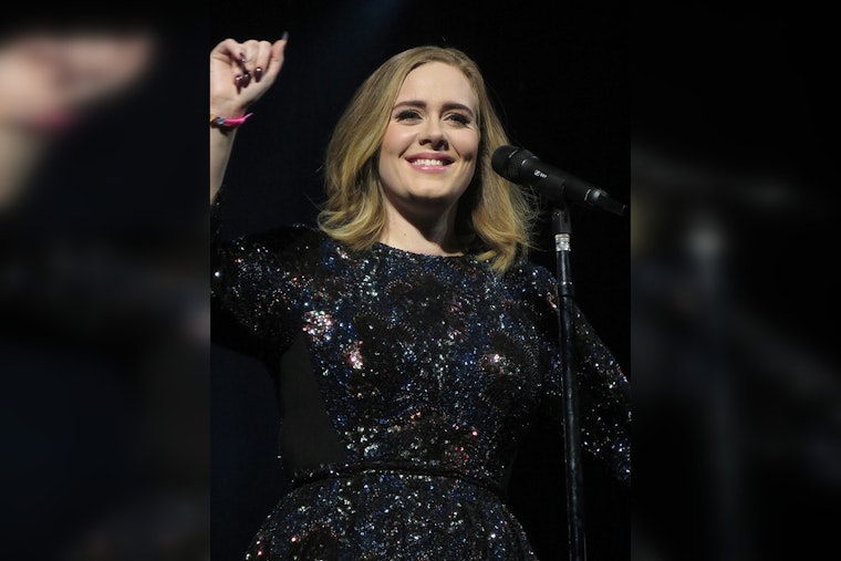 Adele Tears Up During Las Vegas Concert in Emotional Exchange with Music Icon Celine Dion