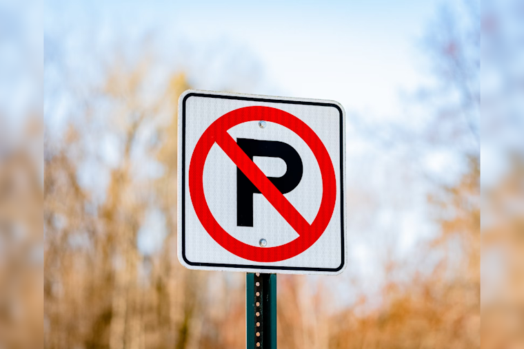 Apple Valley Enforces No Parking Ordinance from 3 AM to 6 AM to Maintain City Streets