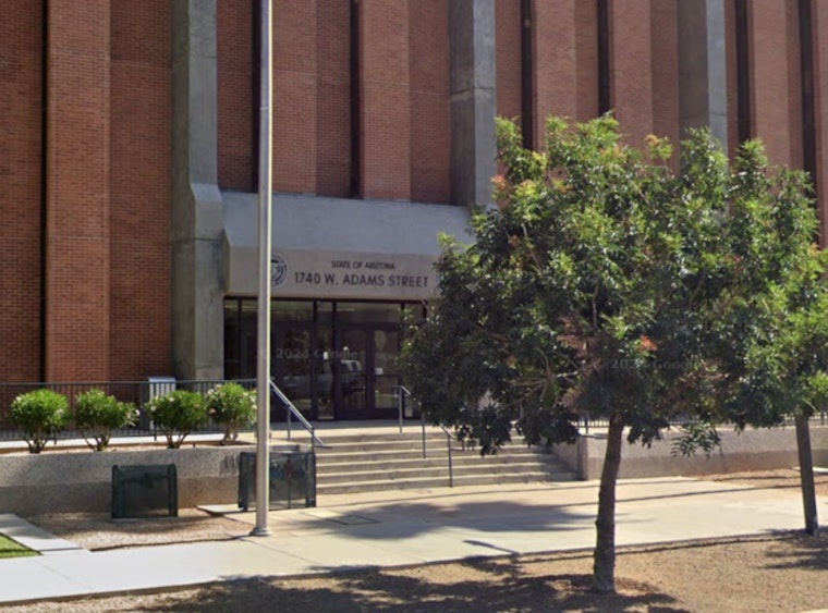 Arizona Medical Board Criticized for Delays in Resolving Complaints and Licensing Oversights