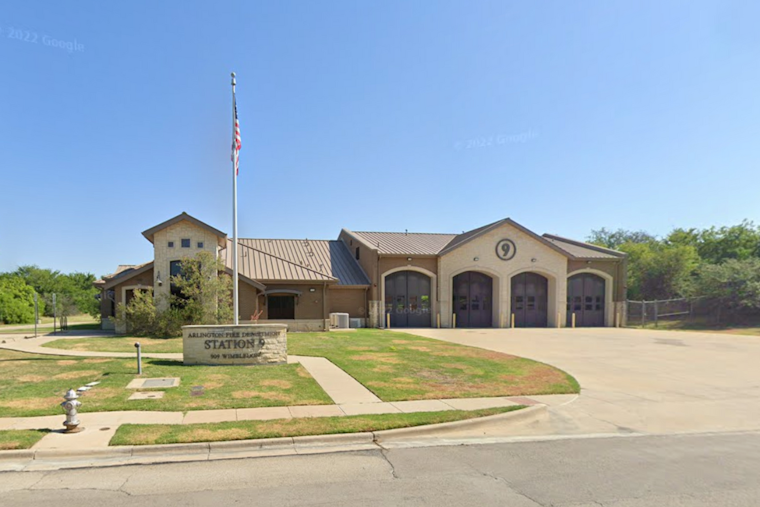 Arlington Fire Department and Look Out Texans Highlight Safety with the End of Daylight Saving Time
