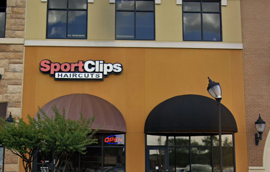 Arlington Police Host 'Shop Talk' to Cut Through Community Barriers at Local Barbershops