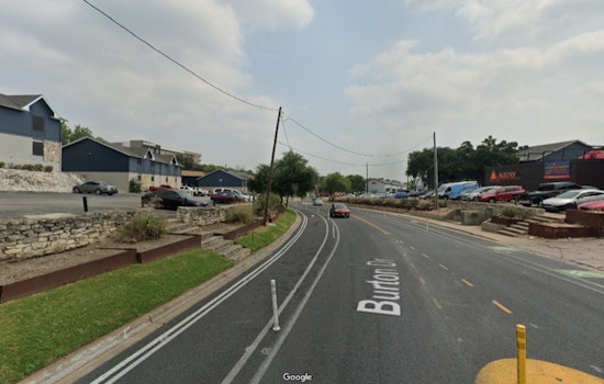 Austin Police Investigating After 20-Year-Old Man Found Dead in Southeast Austin Homicide