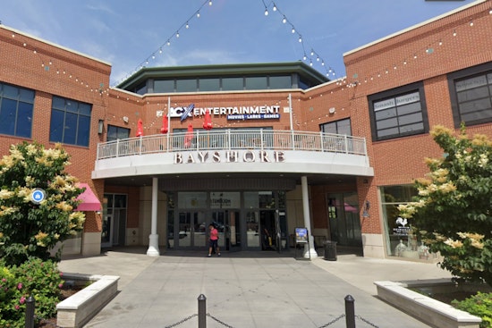 Bayshore Mall in Glendale Introduces Weekend Parental Supervision Policy for Youths