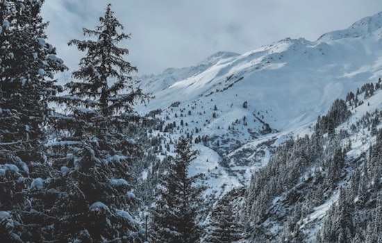 Brisk Winds Follow Trough Exit in Northern California as Wet Weather and Sierra Snow Approach