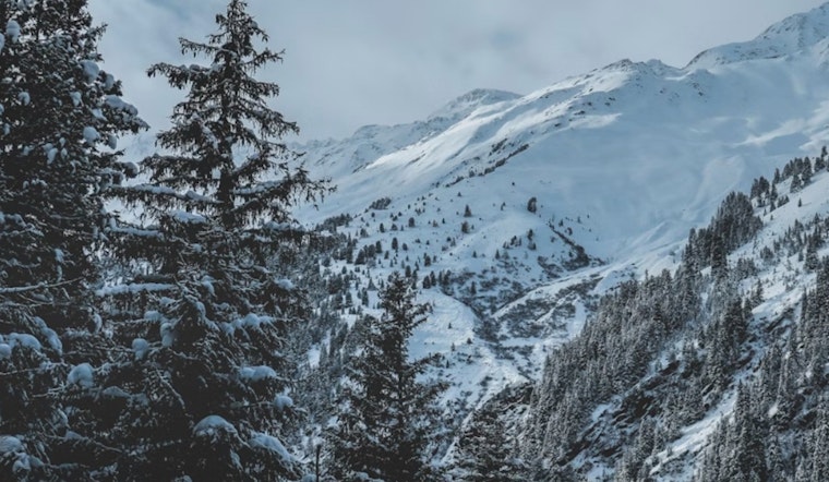 Brisk Winds Follow Trough Exit in Northern California as Wet Weather and Sierra Snow Approach