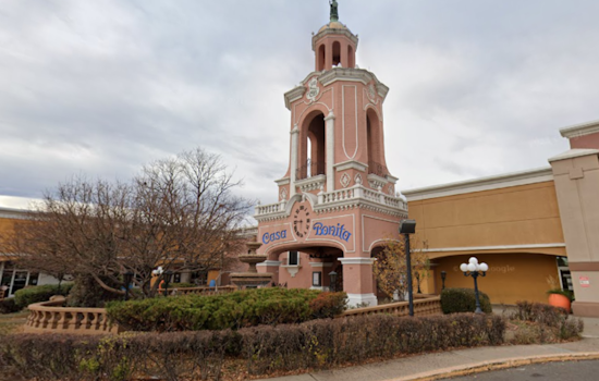 Casa Bonita Employees in Lakewood Aim to Unionize, Citing Safety and Wages
