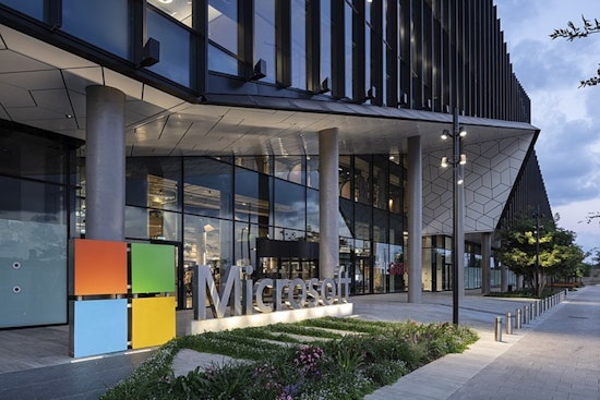 Chaos Unleashed as Microsoft Meltdown Paralyzes Outlook, Teams & Office 365!